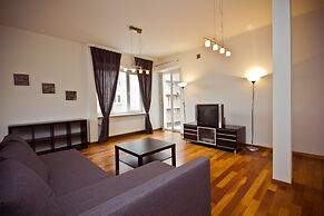 P&O Apartments Center