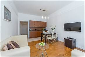 P&O Apartments Center