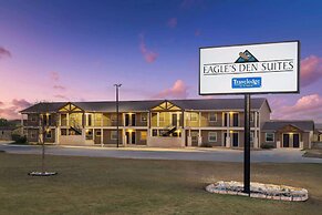 Eagle's Den Suites Cotulla a Travelodge by Wyndham
