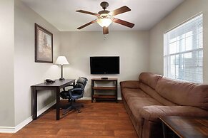 Eagle's Den Suites Cotulla a Travelodge by Wyndham