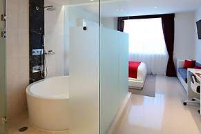 The One Boutique Hotel