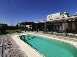 ibis Styles Montargis Arboria Hotel