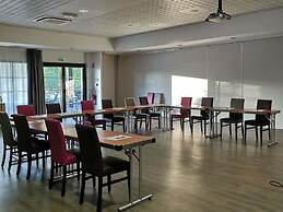 ibis Styles Montargis Arboria Hotel