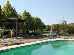 ibis Styles Montargis Arboria Hotel