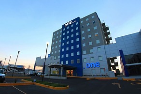 One Querétaro Aeropuerto Hotel