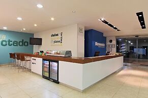 One Querétaro Aeropuerto Hotel