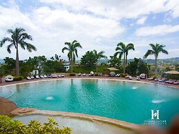 Hillary Nature Resort Spa