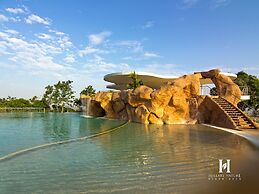 Hillary Nature Resort Spa