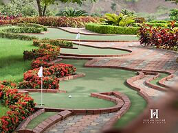 Hillary Nature Resort Spa
