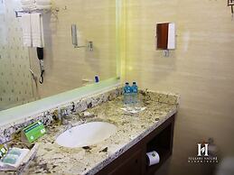 Hillary Nature Resort Spa
