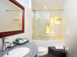 Hillary Nature Resort Spa