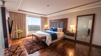 Hillary Nature Resort Spa