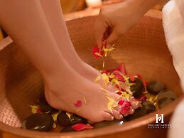 Hillary Nature Resort Spa