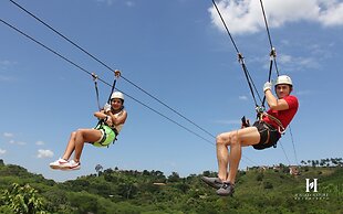 Hillary Nature Resort Spa
