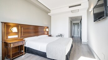 Hotel ILUNION Las Lomas