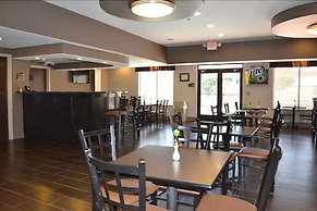 Red River Inn And Suites