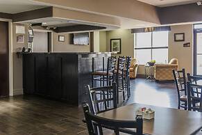 Red River Inn And Suites