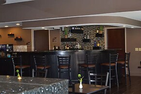 Red River Inn And Suites