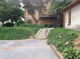 Walton Manor Inn Bed & Breakfast