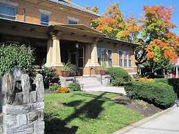 Walton Manor Inn Bed & Breakfast
