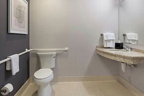 Courtyard by Marriott Long Beach Airport