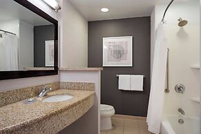 Courtyard by Marriott Long Beach Airport