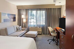 Courtyard by Marriott Long Beach Airport