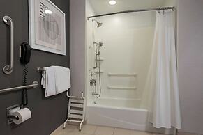 Courtyard by Marriott Long Beach Airport