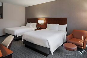 Courtyard by Marriott Long Beach Airport