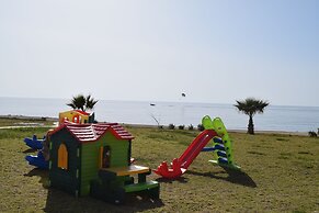 Amphora Hotel & Suites