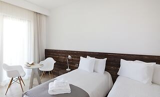 Amphora Hotel & Suites