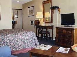 Americas Best Value Inn & Suites Lancaster