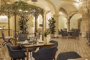 Hotel ILUNION Mérida Palace