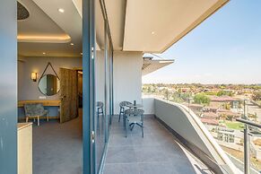 Radisson Hotel and Convention Centre OR Tambo Airport