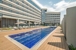 Radisson Hotel and Convention Centre OR Tambo Airport