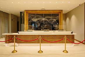 Radisson Hotel and Convention Centre OR Tambo Airport