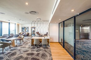 Radisson Hotel and Convention Centre OR Tambo Airport