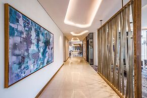 Radisson Hotel and Convention Centre OR Tambo Airport