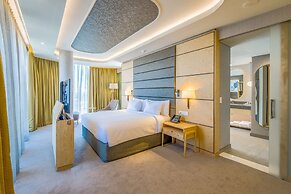 Radisson Hotel and Convention Centre OR Tambo Airport