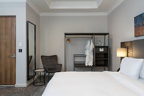 Radisson Hotel and Convention Centre OR Tambo Airport