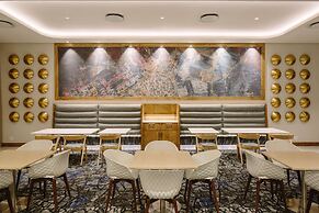 Radisson Hotel and Convention Centre OR Tambo Airport