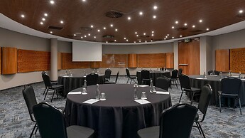 Radisson Hotel and Convention Centre OR Tambo Airport