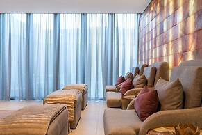 Radisson Hotel and Convention Centre OR Tambo Airport