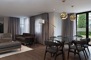 Radisson Hotel and Convention Centre OR Tambo Airport