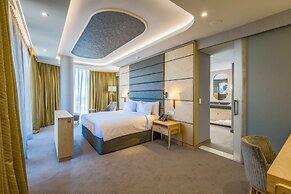 Radisson Hotel and Convention Centre OR Tambo Airport