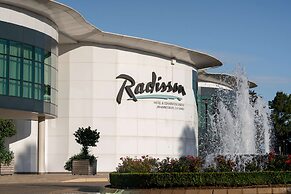 Radisson Hotel and Convention Centre OR Tambo Airport