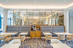 Radisson Hotel and Convention Centre OR Tambo Airport