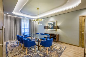 Radisson Hotel and Convention Centre OR Tambo Airport