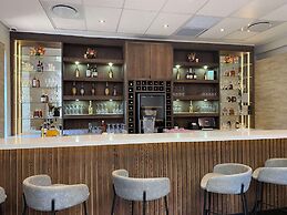 Radisson Hotel and Convention Centre OR Tambo Airport