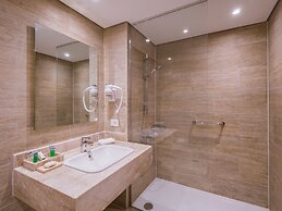 Fort Arabesque Resort, Spa & Villas